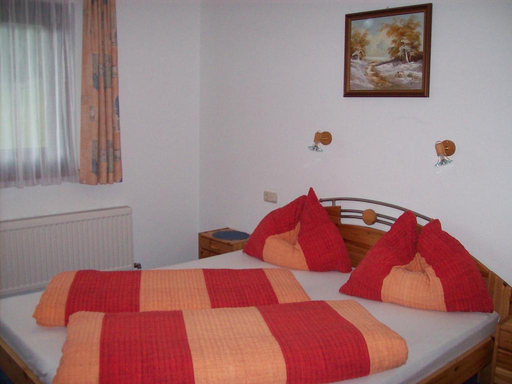 Appartements Romantica Längenfeld Habitación foto